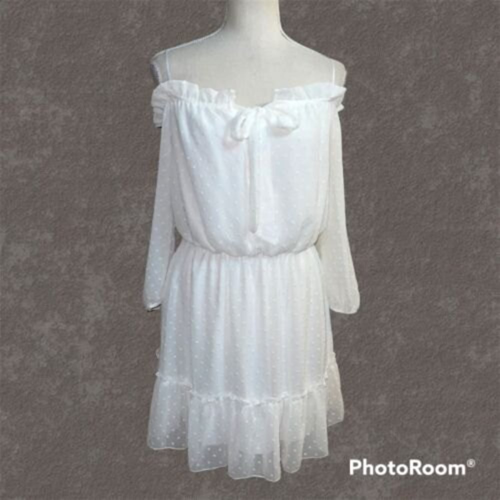 NWT- Blush White Off Shoulder, Long Sleeve Dress Size Medium